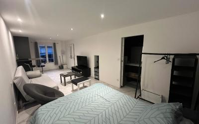 Studio Deluxe Studio Deluxe