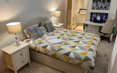 Double Room with Private Bathroom