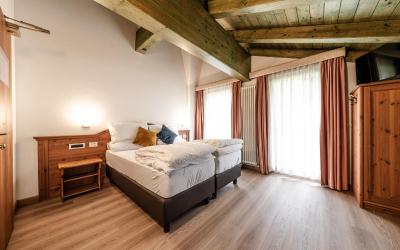 Camera Quadrupla Classic