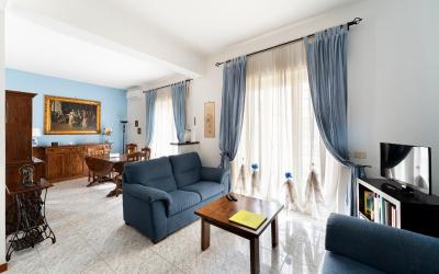 Appartamento con 3 Camere da Letto