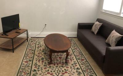 Private 3 bedroom and 1 bathroom house, direct NYC Manhattan train a 15 minute walk away