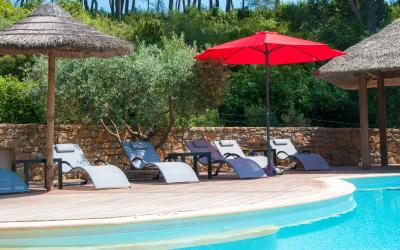 Chambre Double - Vue sur Piscine