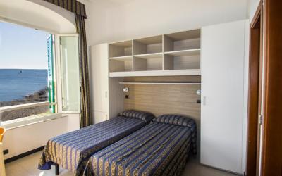 Camera Matrimoniale/Doppia con Letti Singoli con Vista Mare 