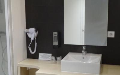 Chambre Double Supu00e9rieure pour Personnes u00e0 Mobilitu00e9 Ru00e9duite