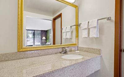 Double Room with Two Double Beds - Non-Smoking