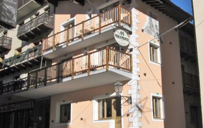 Appartamento con Balcone - Edificio Separato