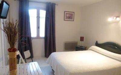Chambre Double ou Lits Jumeaux Chambre Double ou Lits Jumeaux