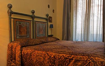 Camera Matrimoniale/Doppia con Letti Singoli