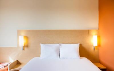 Chambre Standard avec 1 Lit Double et 1 Lit Simple