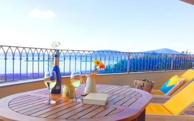  Appartamento con 1 Camera da Letto e Vista Mare Frontale