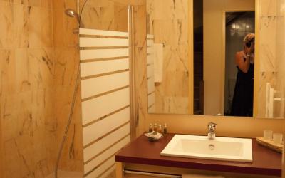Petite Maison en Duplex avec Climatisation (4-6 Adultes) Petite Maison en Duplex avec Climatisation (4-6 Adultes)