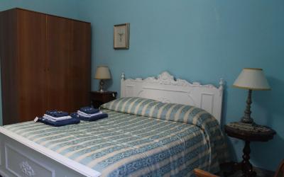 Camera Tripla Economy con Bagno Privato Esterno