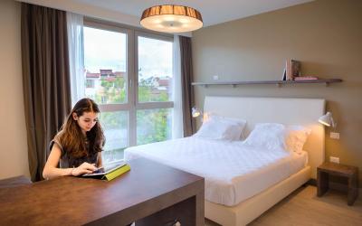 Studio con Cucina e Accesso Piscina 