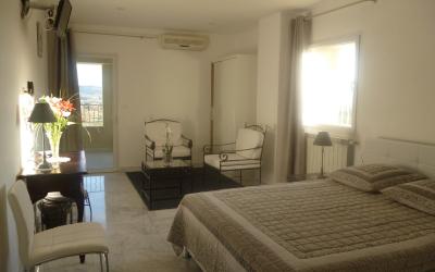 Chambre Double Deluxe avec Balcon Chambre Double Deluxe avec Balcon