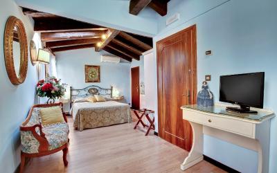 Ampia Camera Matrimoniale