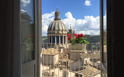 Camera Deluxe Matrimoniale/Doppia con Letti Singoli con Vista Cittu00e0