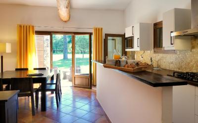 Villa 3u00a0Chambres avec 2u00a0Salles de Bainsu00a0-u00a0Cu00f4tu00e9 Parc