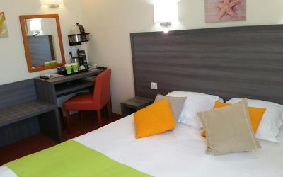 Chambre Double - Vue sur Rue Chambre Double - Vue sur Rue