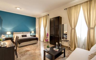 Camera Quadrupla Classic