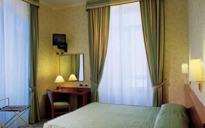 Camera Matrimoniale/Doppia con Letti Singoli