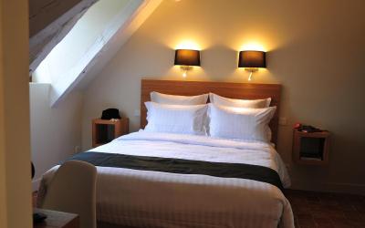 Chambre Doubleu00a0201u00a0-u00a015u00a0mu00b2 Chambre Doubleu00a0201u00a0-u00a015u00a0mu00b2