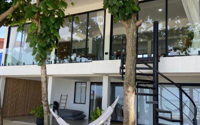 Muse&Mingle Contemporary Beachfront Loft