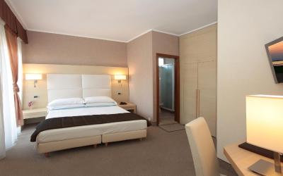 Camera Economy Matrimoniale/Doppia con Letti Singoli