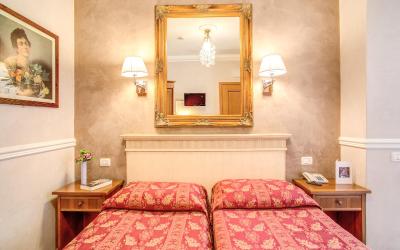 Camera Matrimoniale/Doppia con Letti Singoli