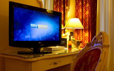 Camera Matrimoniale Superior con Vista Canale 