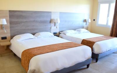 Chambre Quadruple Supu00e9rieure  Chambre Quadruple Supu00e9rieure