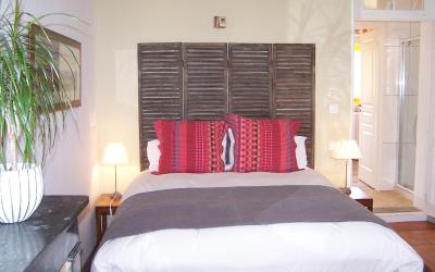 Chambre Lit King-Size avec Balcon Chambre Lit King-Size avec Balcon
