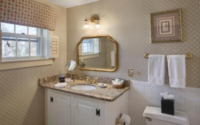 Deluxe Queen Room with Fireplace - Carriage (Cape Lady)