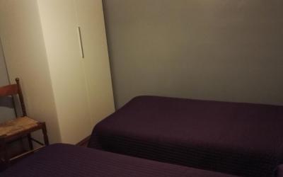 Chambre Lits Jumeaux avec Toilettes Communes