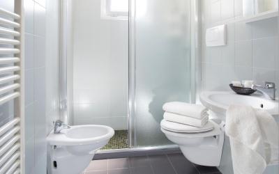 Camera Comfort Matrimoniale/Doppia con Letti Singoli