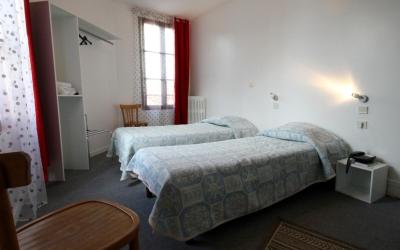 Chambre Double Standard avec 2 Lits Simples
