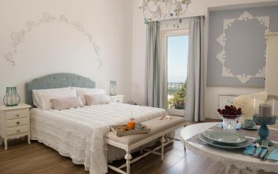 Camera Matrimoniale Deluxe con Balcone e Vista Mare