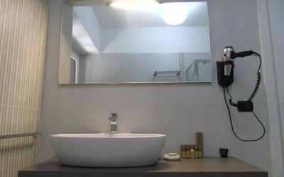 Camera Matrimoniale/Doppia con Letti Singoli con Terrazza