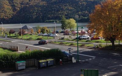 Chambre Super u00c9conomique - u00c9quipu00e9e - Vue sur Lac 