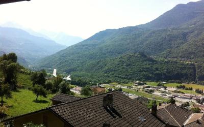 Camera Matrimoniale con Vista Montagna