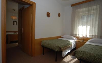Camera Matrimoniale/Doppia con Letti Singoli