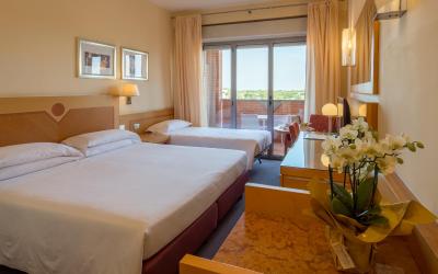 Camera Tripla Classic