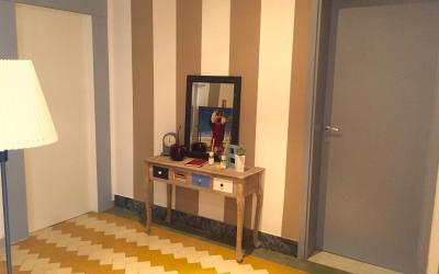 Camera Matrimoniale con Bagno in Comune 