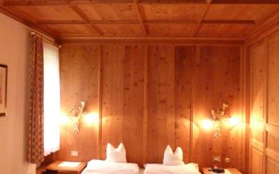 Camera Superior Matrimoniale/Doppia con Letti Singoli con Parcheggio