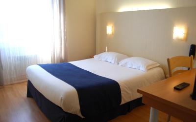  Chambre Double Standard 1 - Cu00f4tu00e9 Rue 