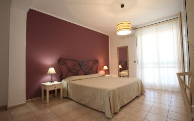 Camera Tripla con Vista Mare Laterale