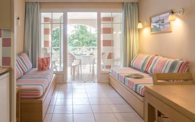 Studio avec Coin Nuit dans Alcu00f4ve et Terrasse (5u00a0Personnes)u00a0-u00a0Rez-de-Jardin