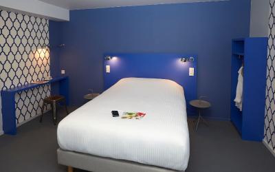 Chambre Triple - Accessible aux Personnes u00e0 Mobilitu00e9 Ru00e9duite Chambre Triple - Accessible aux Personnes u00e0 Mobilitu00e9 Ru00e9duite