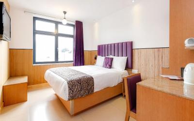 Double Room (1 Adult)