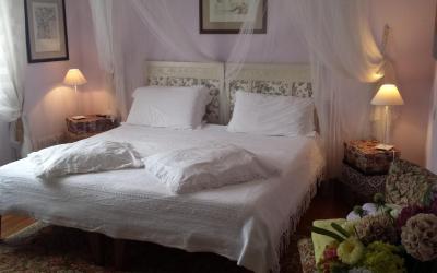 Camera Matrimoniale/Doppia con Letti Singoli con Bagno Privato Esterno