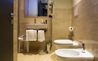 Camera Standard Matrimoniale/Doppia con Letti Singoli